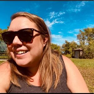 Meet your Posher, Kari